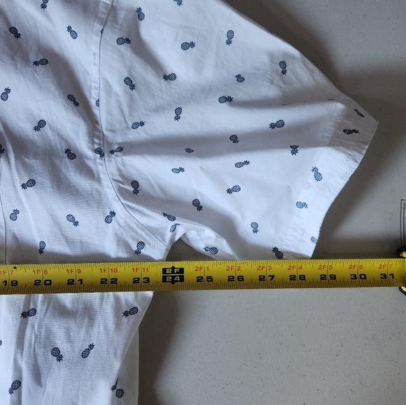 Distortion 3XL Short Sleeve Button Up Shirt Blue Pineapples on White - Picture 4 of 11